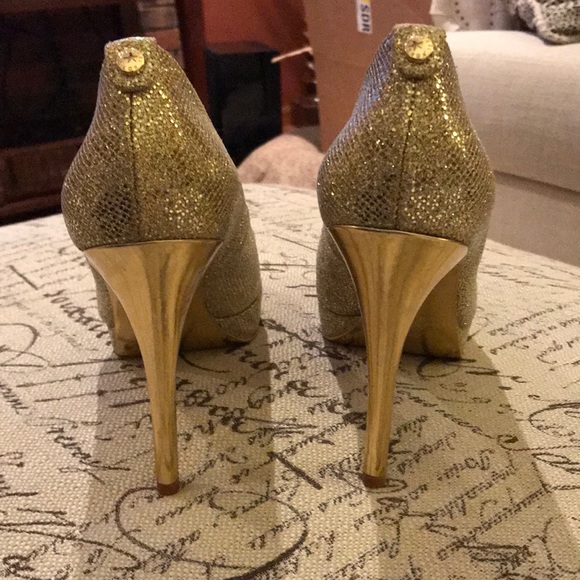 Michael Kors Gold Platform Heels Size 8.5 - Picture 5 of 6